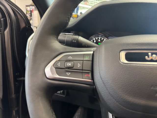 Used 2023 Jeep Compass Latitude AWD/4WD image 18