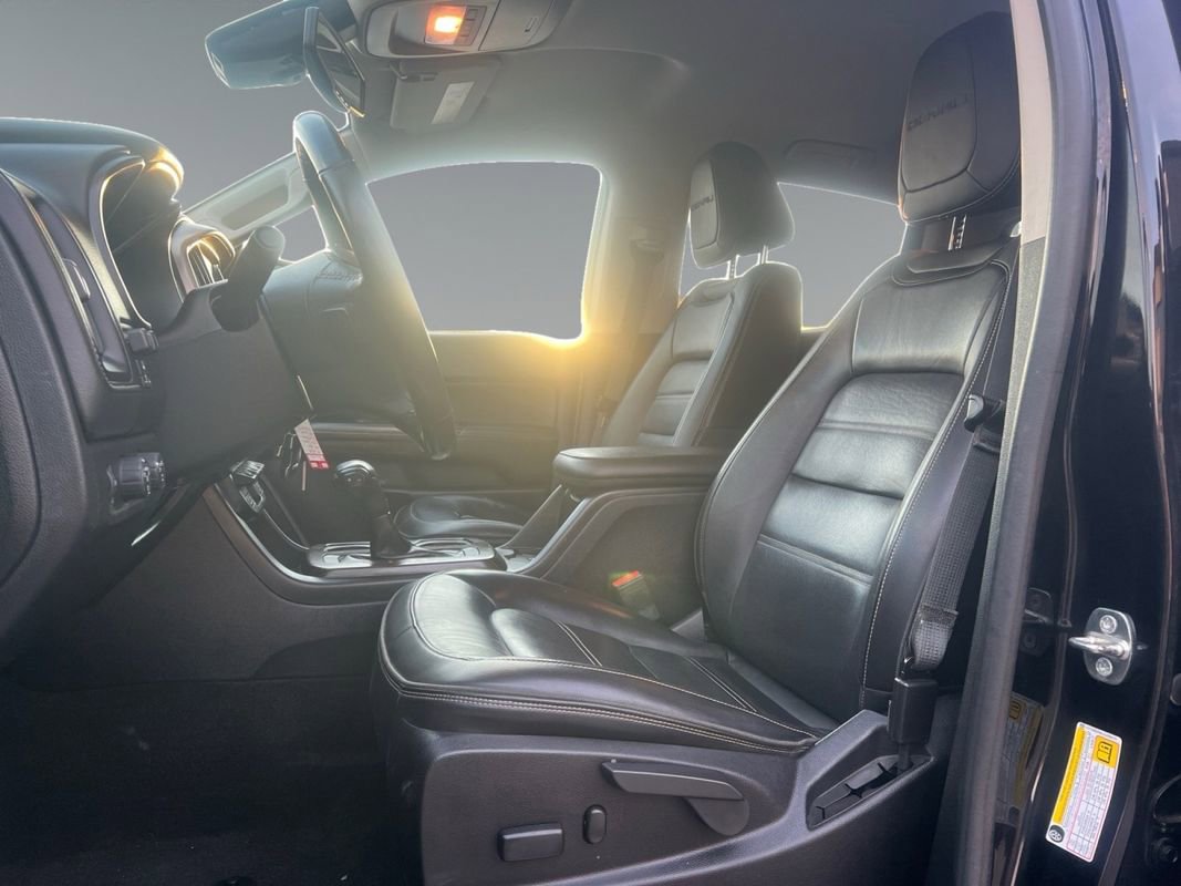 Used 2018 GMC Canyon Denali image 9