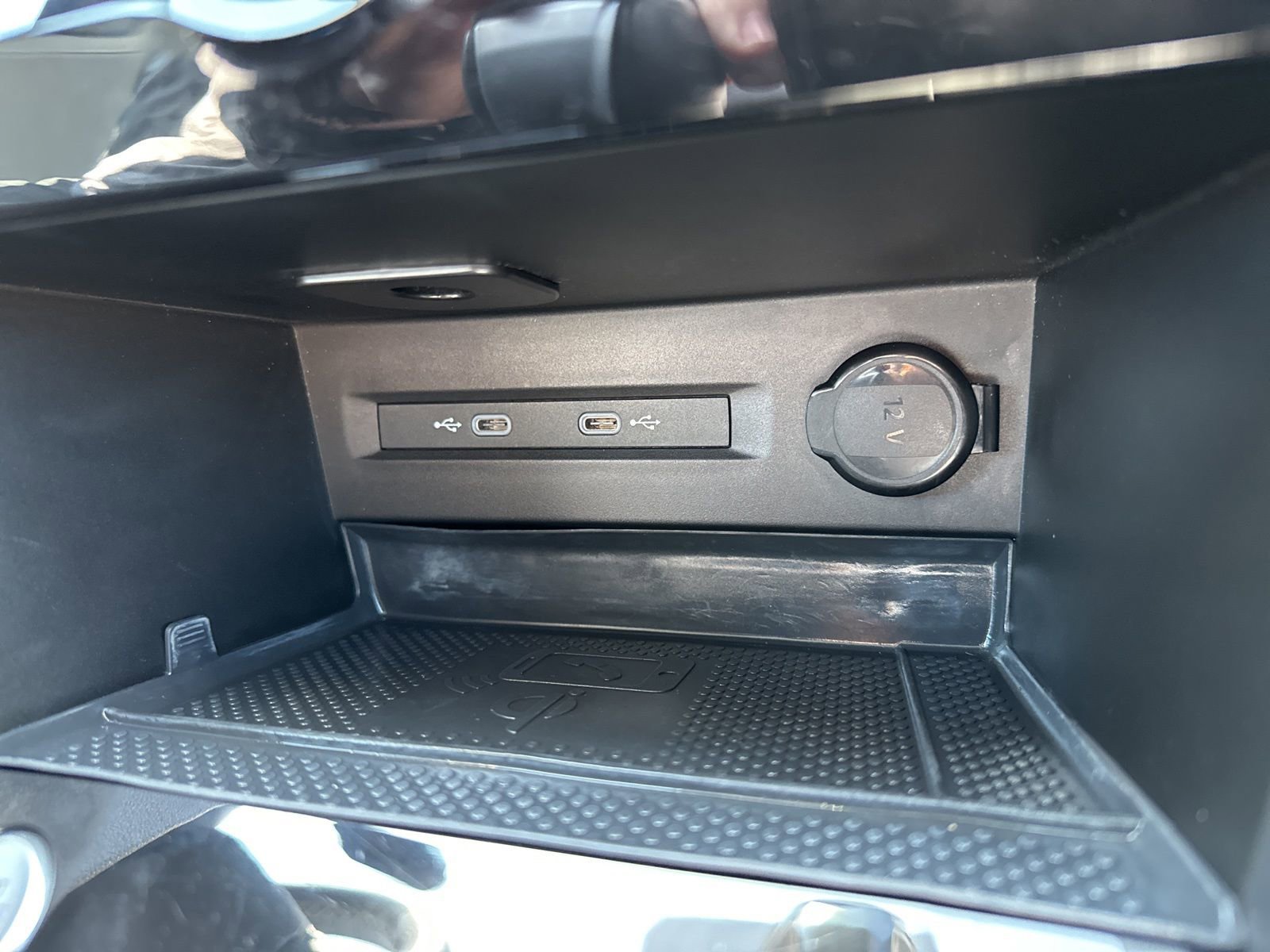 Certified 2024 Volkswagen Taos SE w/ Panoramic Sunroof Package image 58