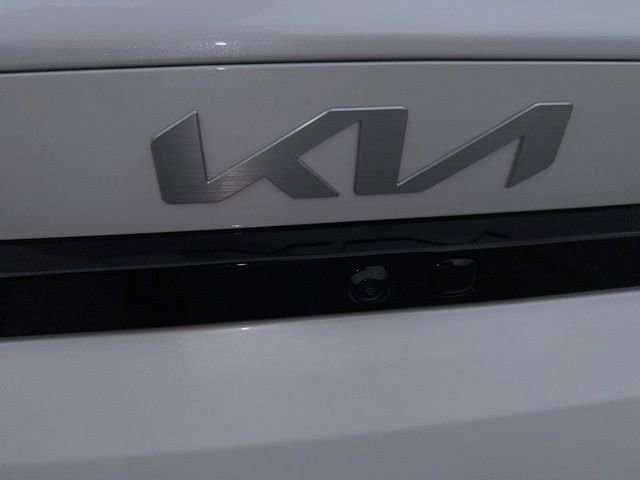Used 2025 Kia K4 EX image 16