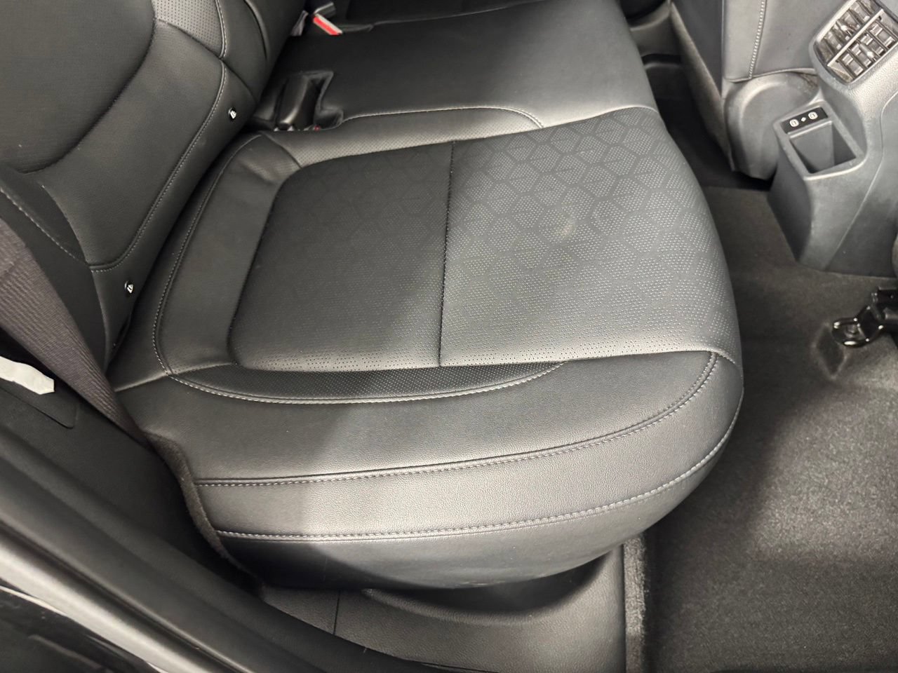 Used 2026 Kia Seltos EX w/ EX Sunroof Package FWD image 36