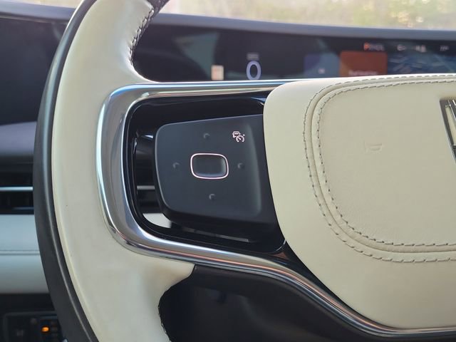 Certified 2024 Lincoln Nautilus Black Label image 19