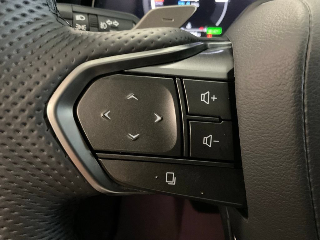 Used 2025 Lexus TX 500h AWD w/ Technology Package image 13