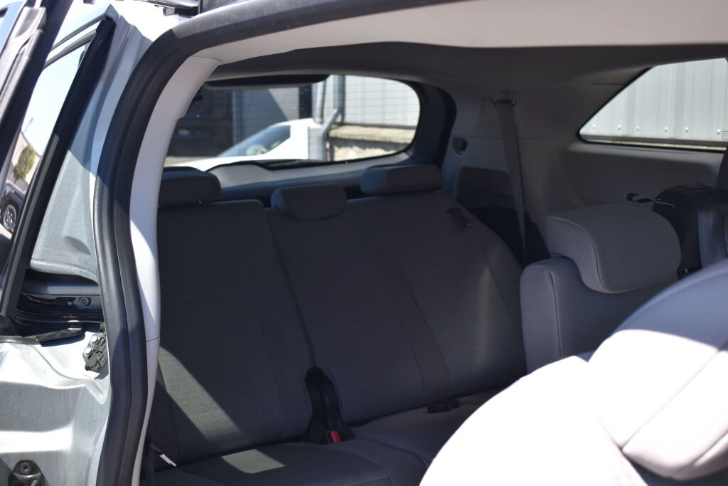 Certified 2024 Toyota Sienna LE AWD/4WD image 23
