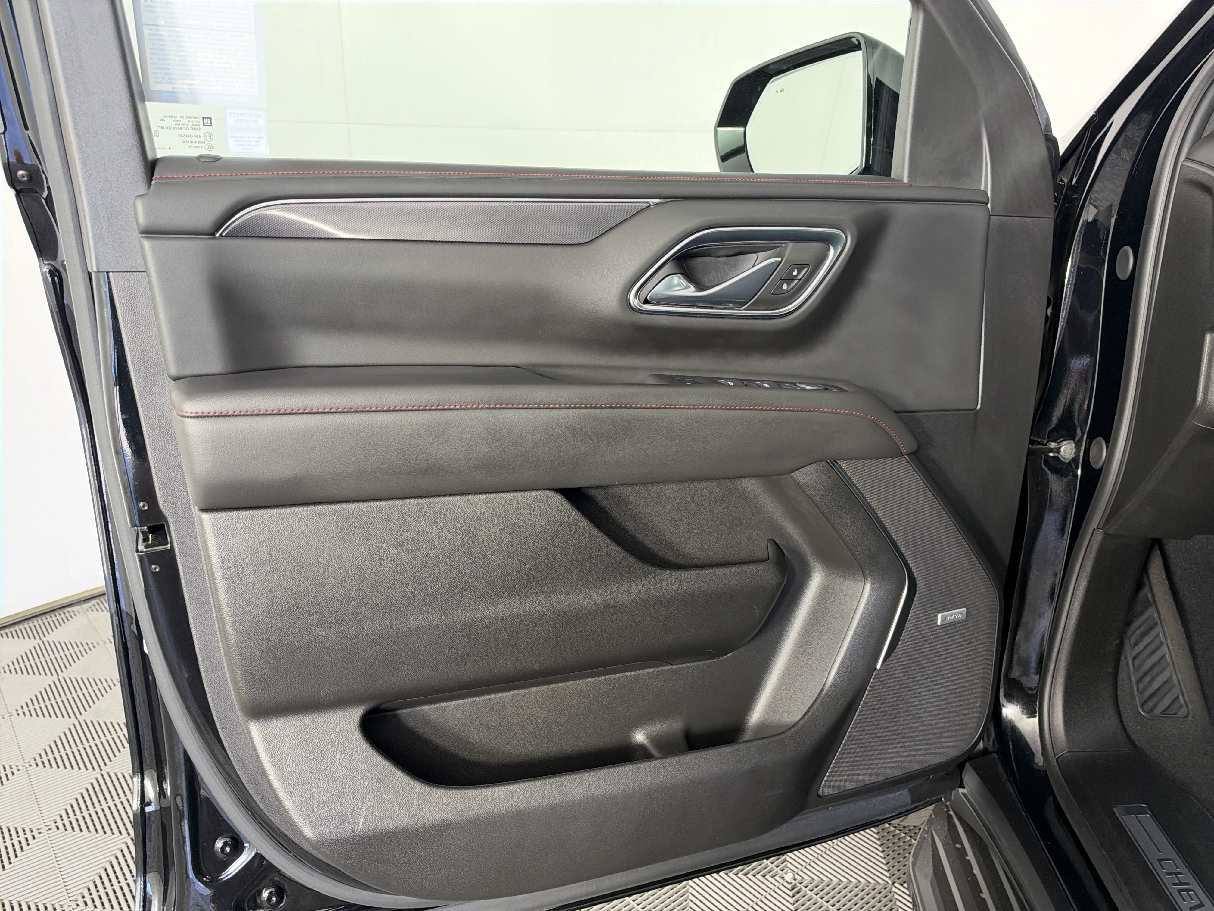 Used 2024 Chevrolet Tahoe RST w/ Luxury Package AWD/4WD image 22