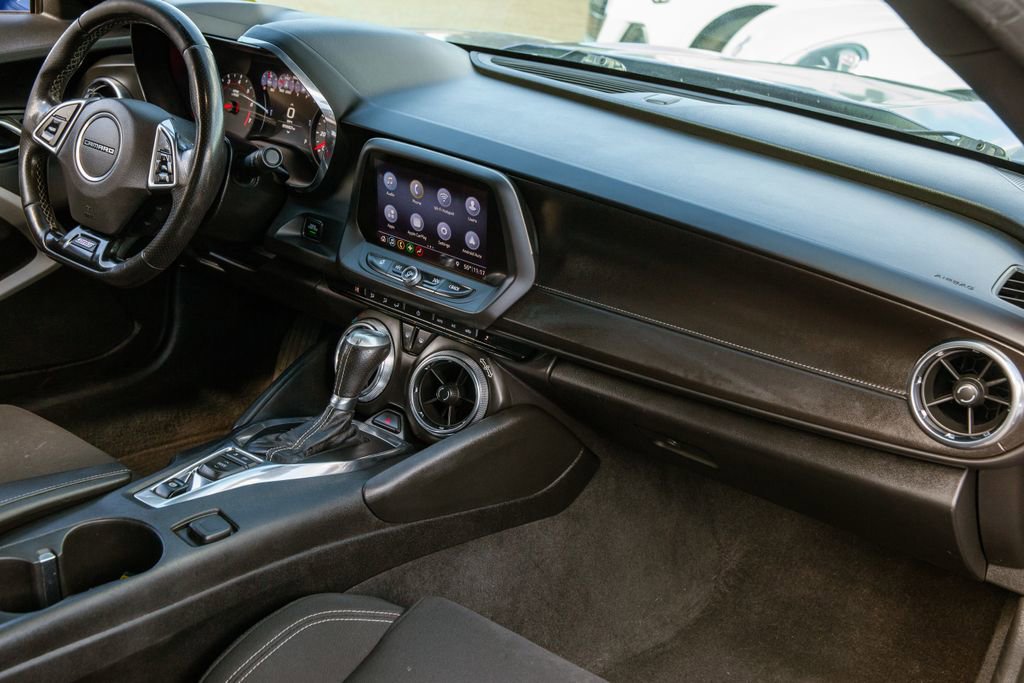 Used 2019 Chevrolet Camaro SS image 11