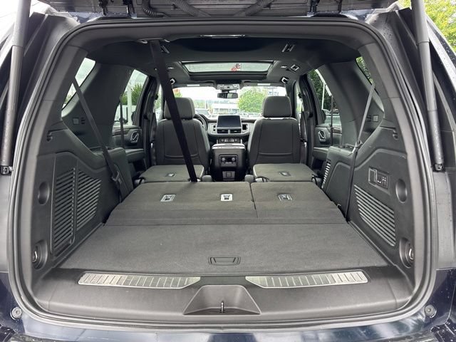 Used 2023 Chevrolet Tahoe Premier AWD/4WD image 43