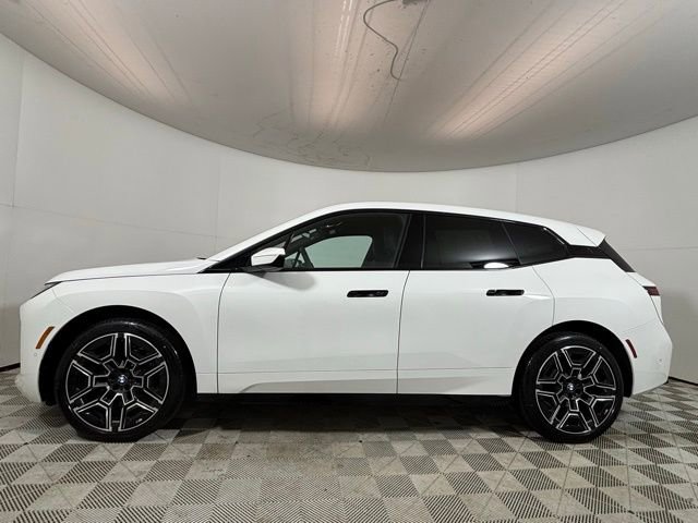 New 2026 BMW iX xDrive45 w/ M Sport Package image 4