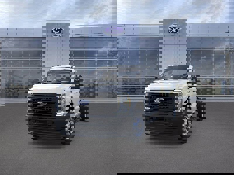 New 2025 Ford F350 XL image 2