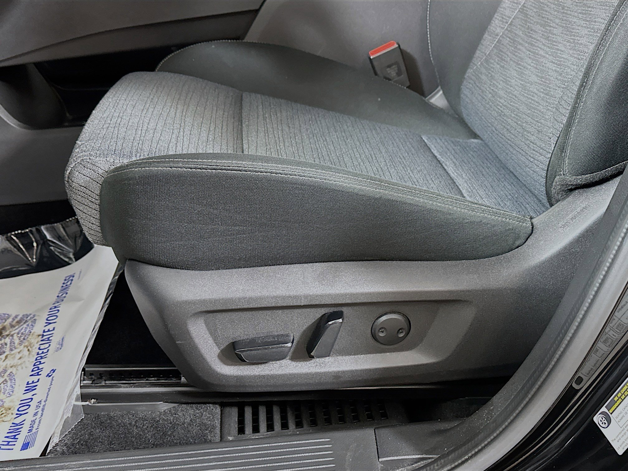 Used 2023 Nissan Rogue SV image 18