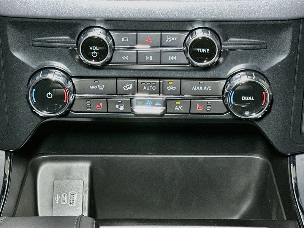 New 2026 Ford F150 XLT w/ Equipment Group 302A MID AWD/4WD image 12