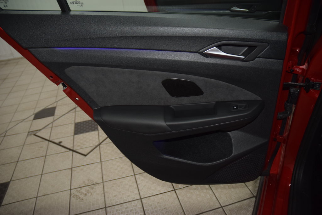 Used 2024 Volkswagen GTI SE FWD image 41