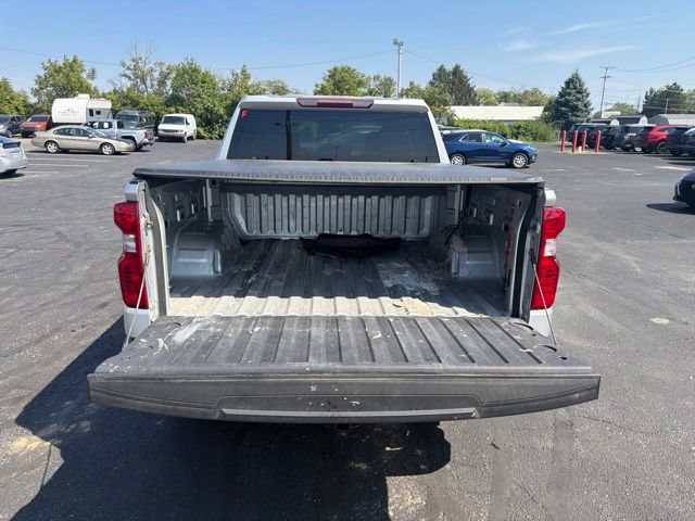 Used 2022 Chevrolet Silverado 1500 LT AWD/4WD image 8