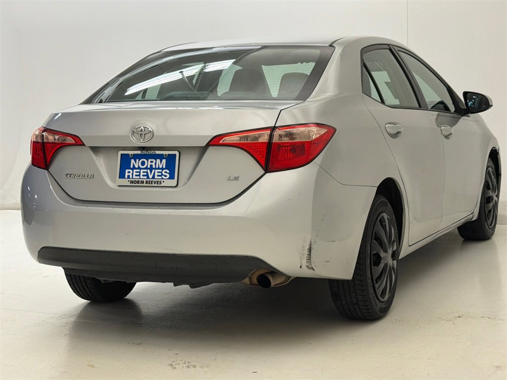 Used 2018 Toyota Corolla LE image 5