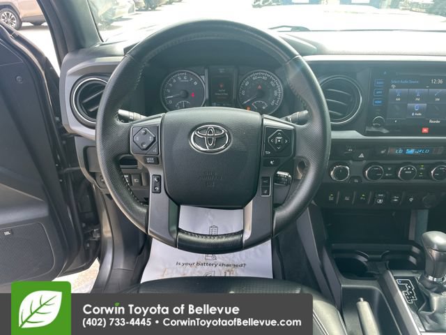 Used 2018 Toyota Tacoma TRD Sport AWD/4WD image 21