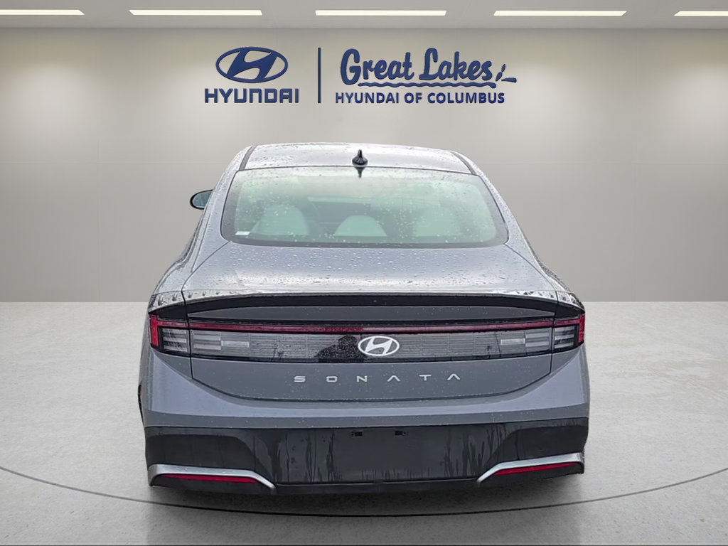 Used 2026 Hyundai Sonata SE FWD image 4