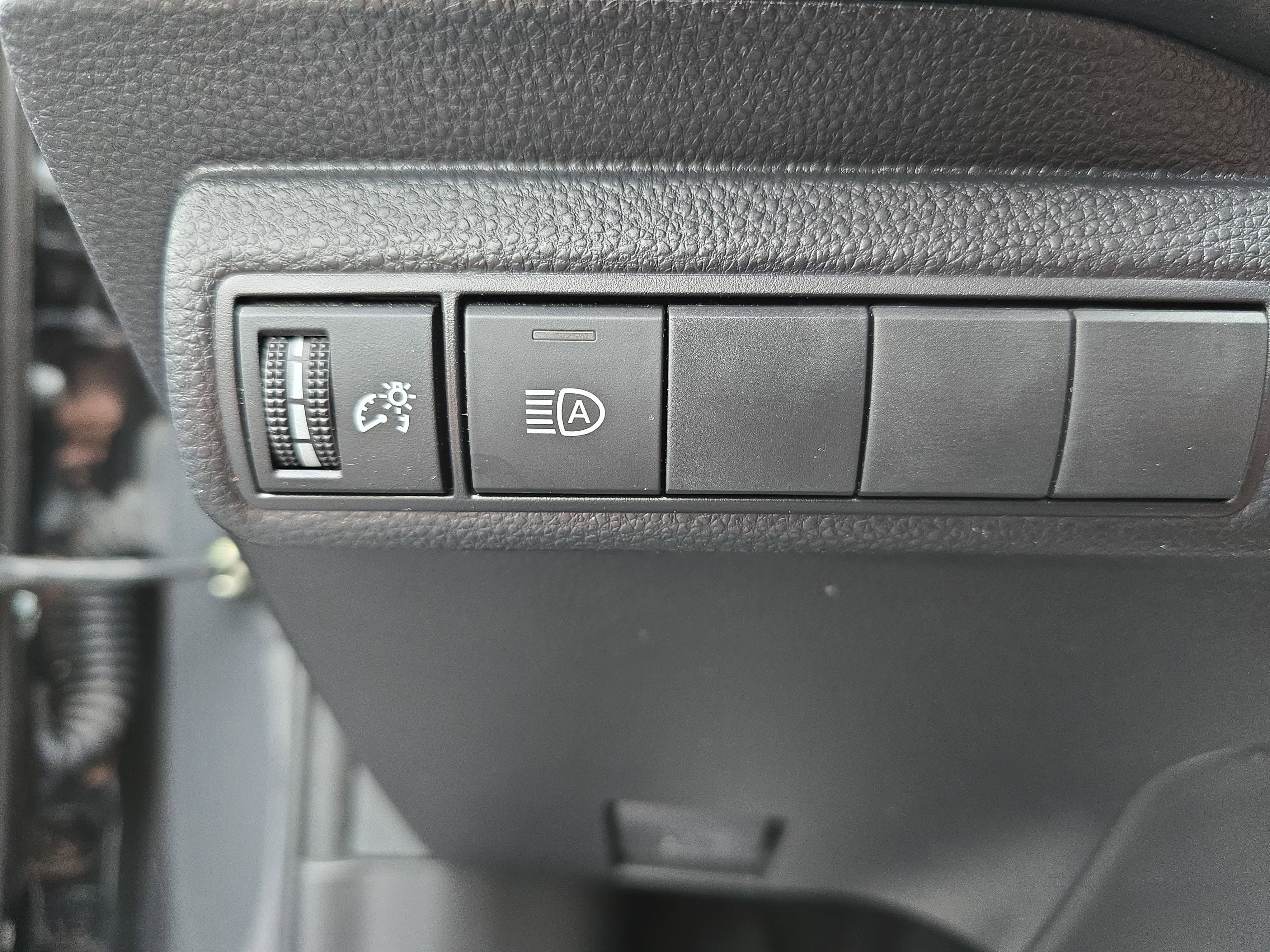 Used 2024 Toyota Corolla LE FWD image 27