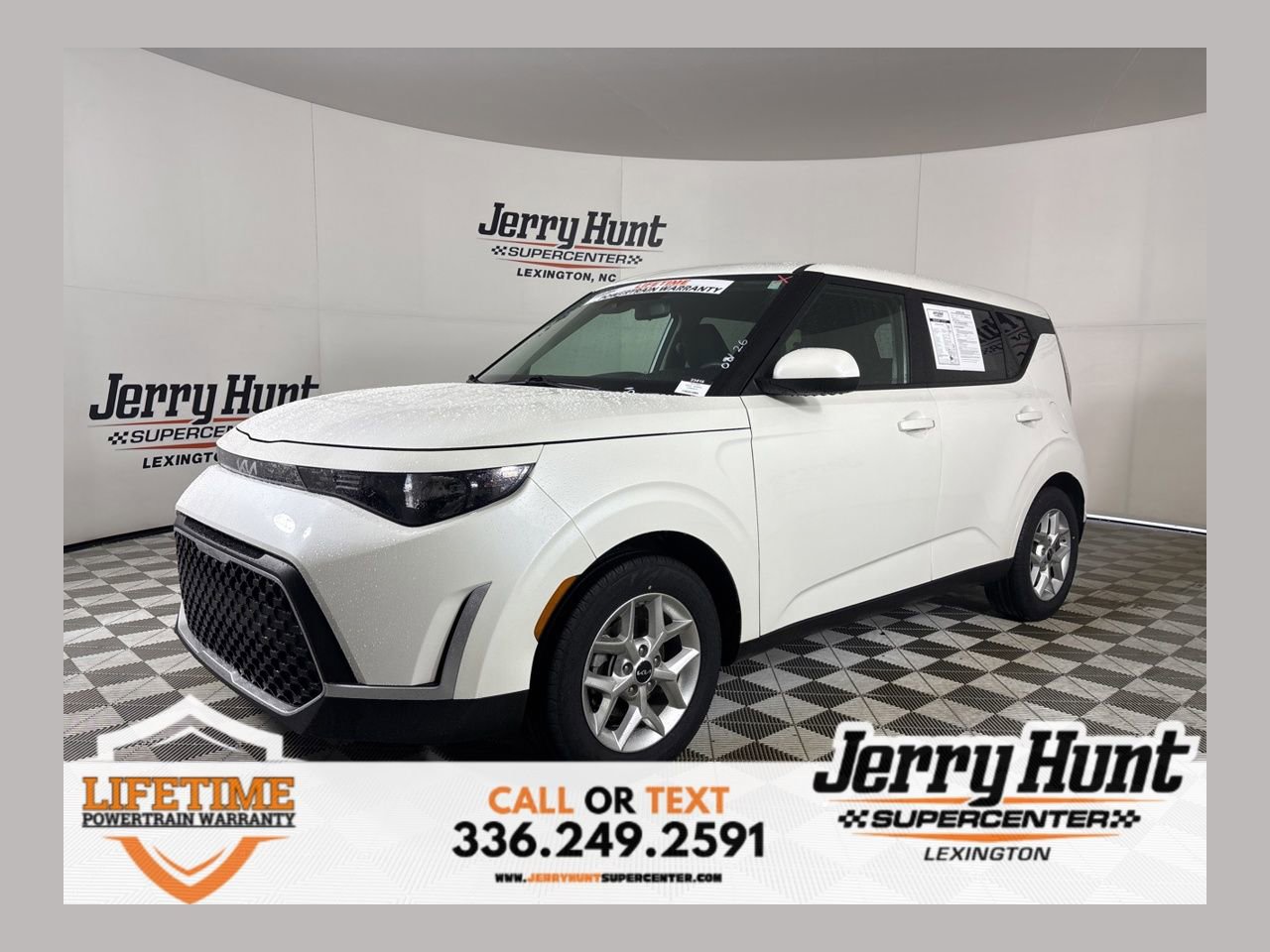 Used 2023 Kia Soul LX w/ Option Group 015