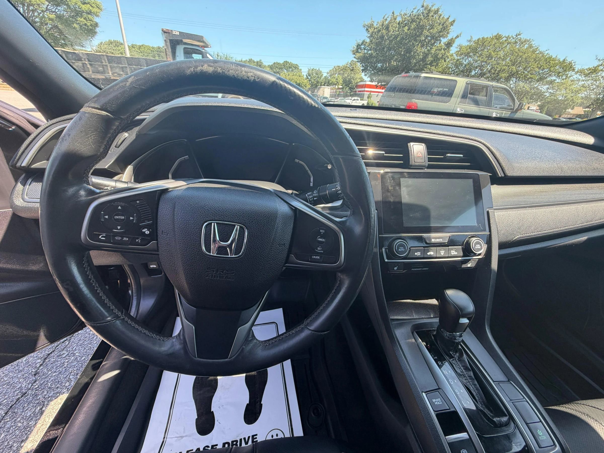Used 2018 Honda Civic EX-L image 10