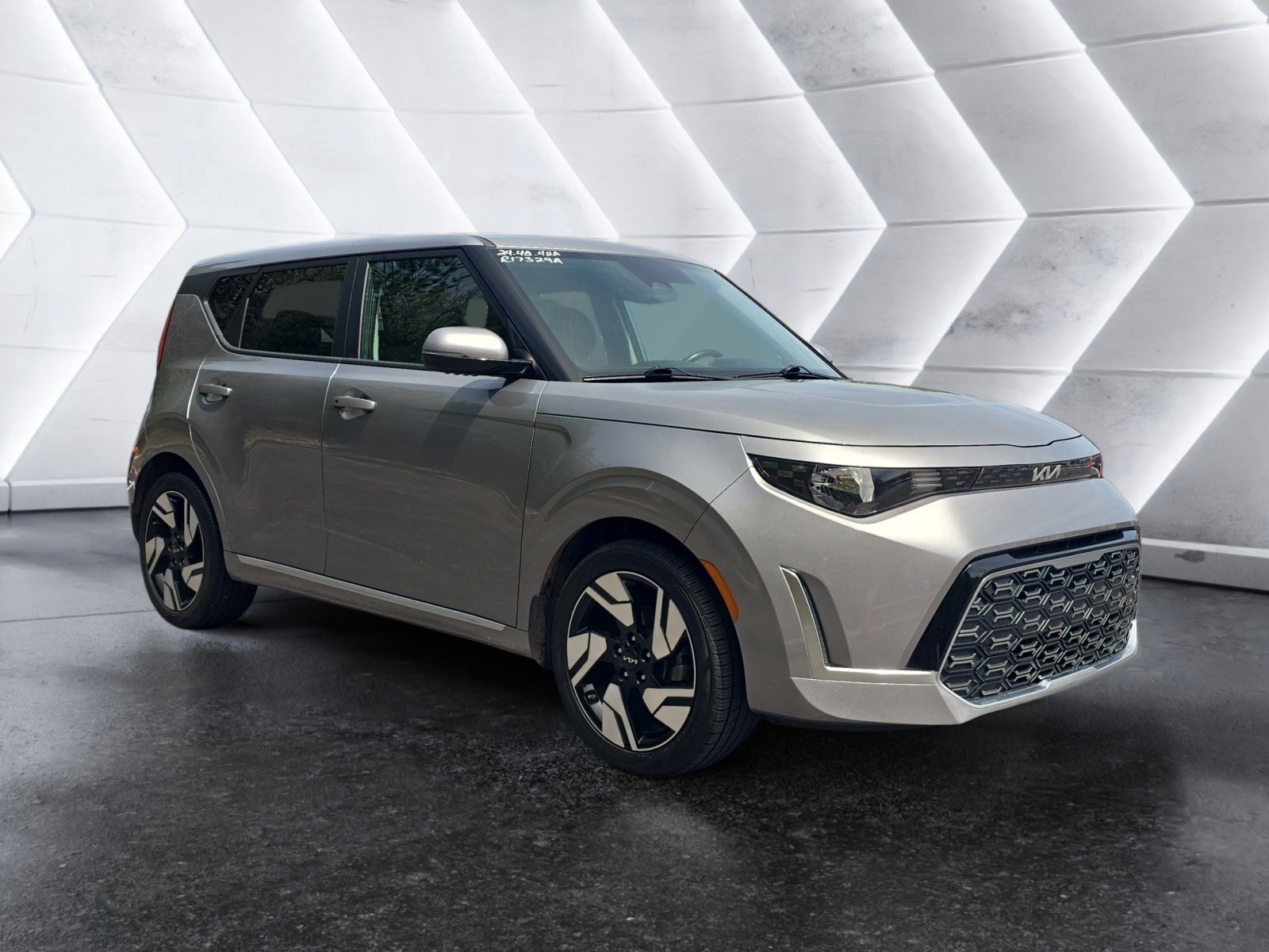 Used 2024 Kia Soul GT-Line FWD image 7