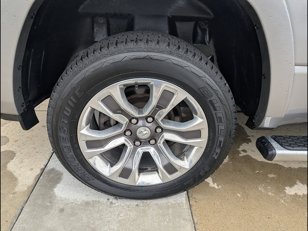 Used 2022 RAM 1500 Limited w/ Body Color Bumper Group AWD/4WD image 19