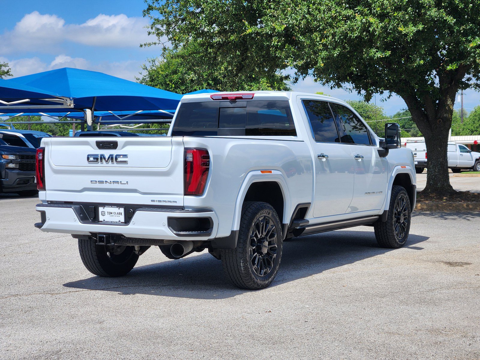 Used 2026 GMC Sierra 2500 Denali Ultimate AWD/4WD image 5