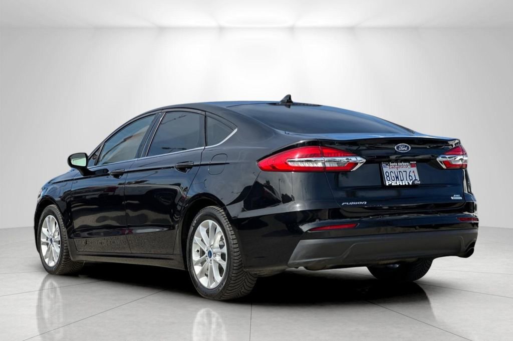 Used 2019 Ford Fusion SE image 6