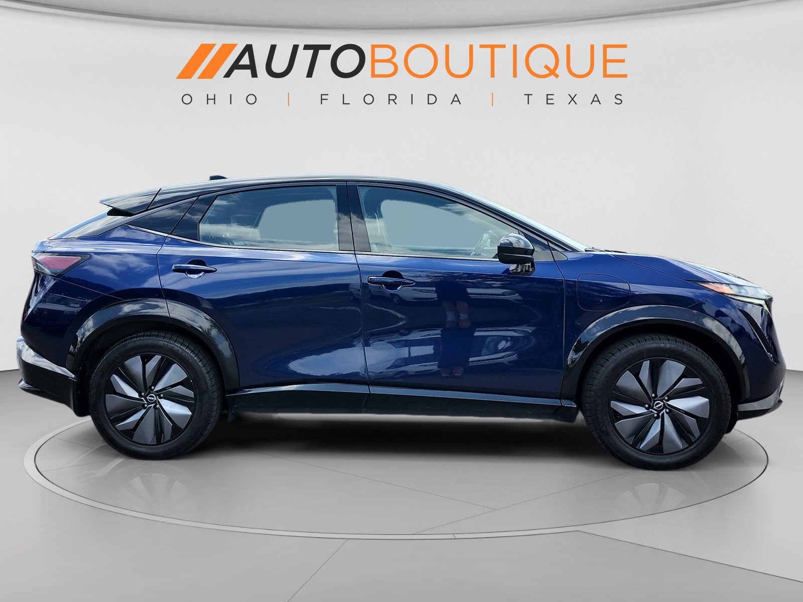 Used 2023 Nissan Ariya AWD image 6