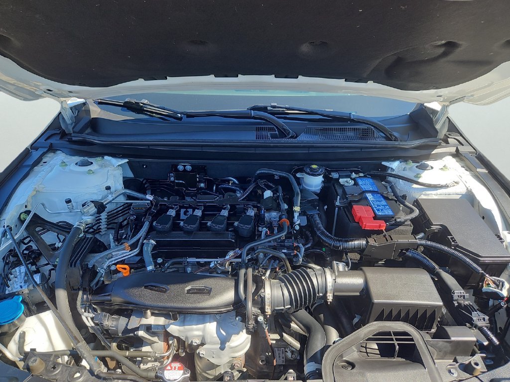 Certified 2025 Honda Accord SE image 32