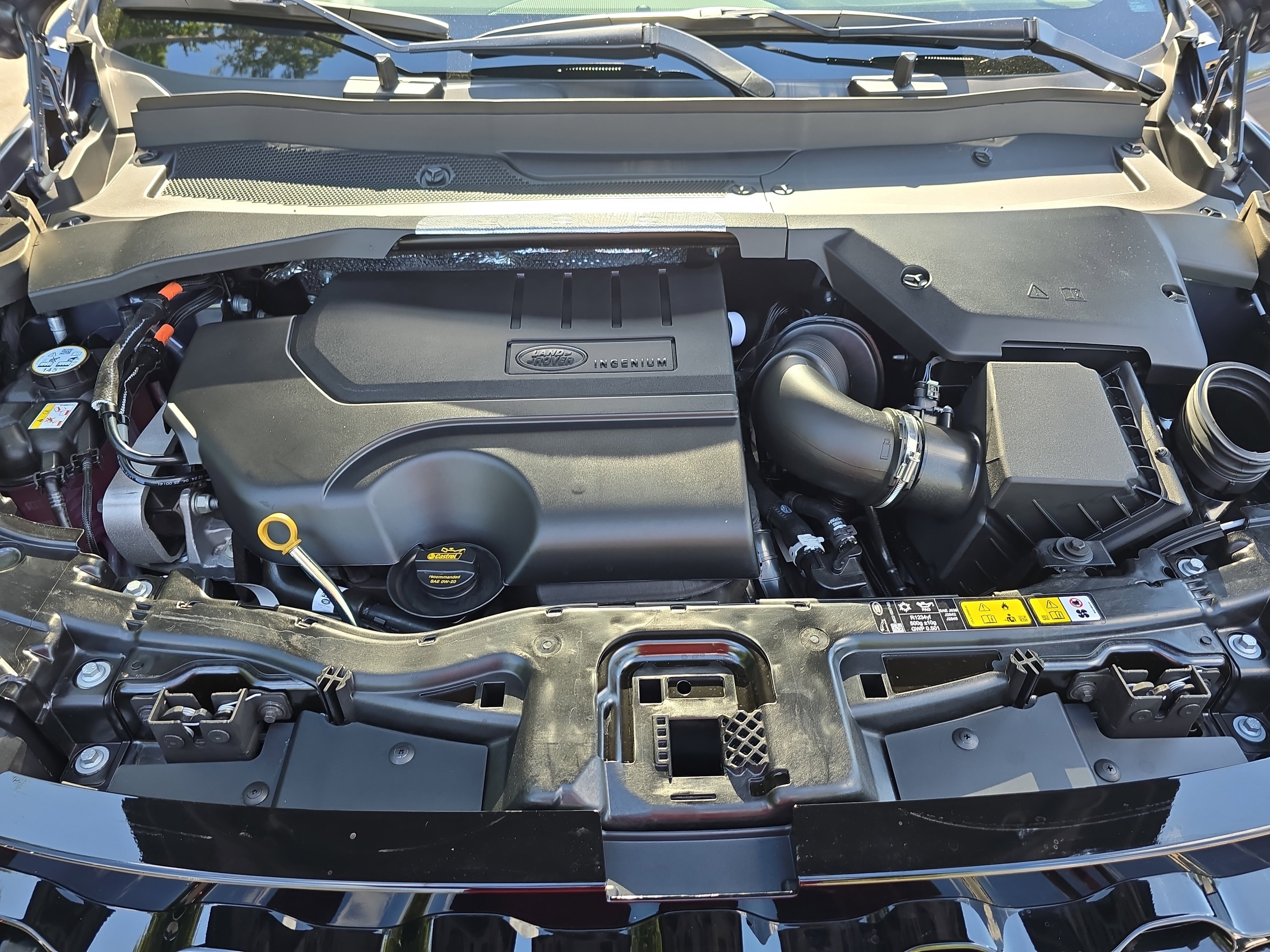 New 2025 Land Rover Discovery Sport S image 30