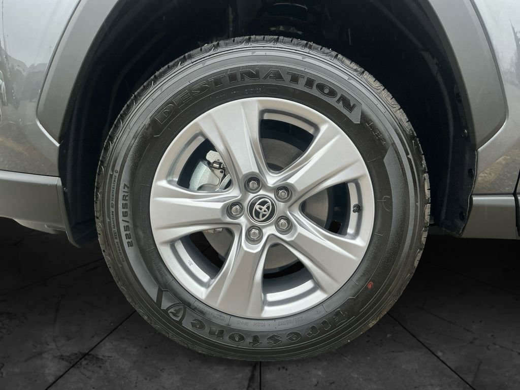 Certified 2025 Toyota RAV4 XLE w/ Convenience Package image 16