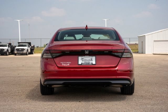Used 2025 Honda Accord LX image 6