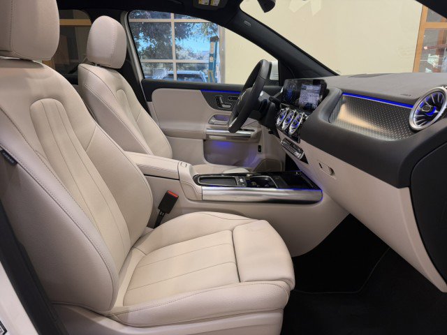 Used 2024 Mercedes-Benz GLA 250 4MATIC w/ Exclusive Package image 13