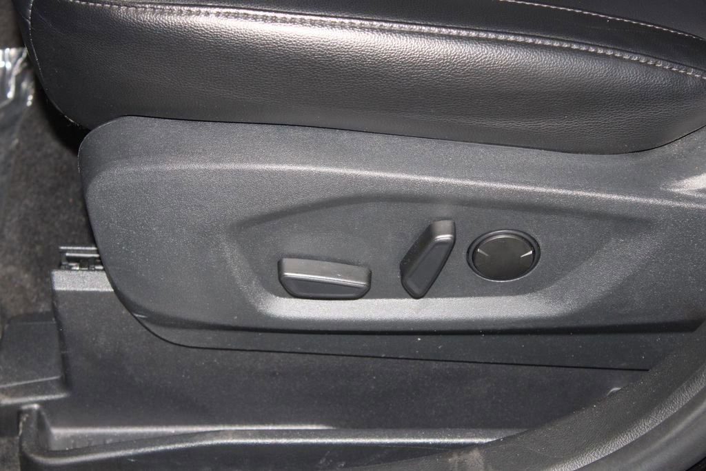 Used 2024 Ford Edge Titanium AWD/4WD image 19