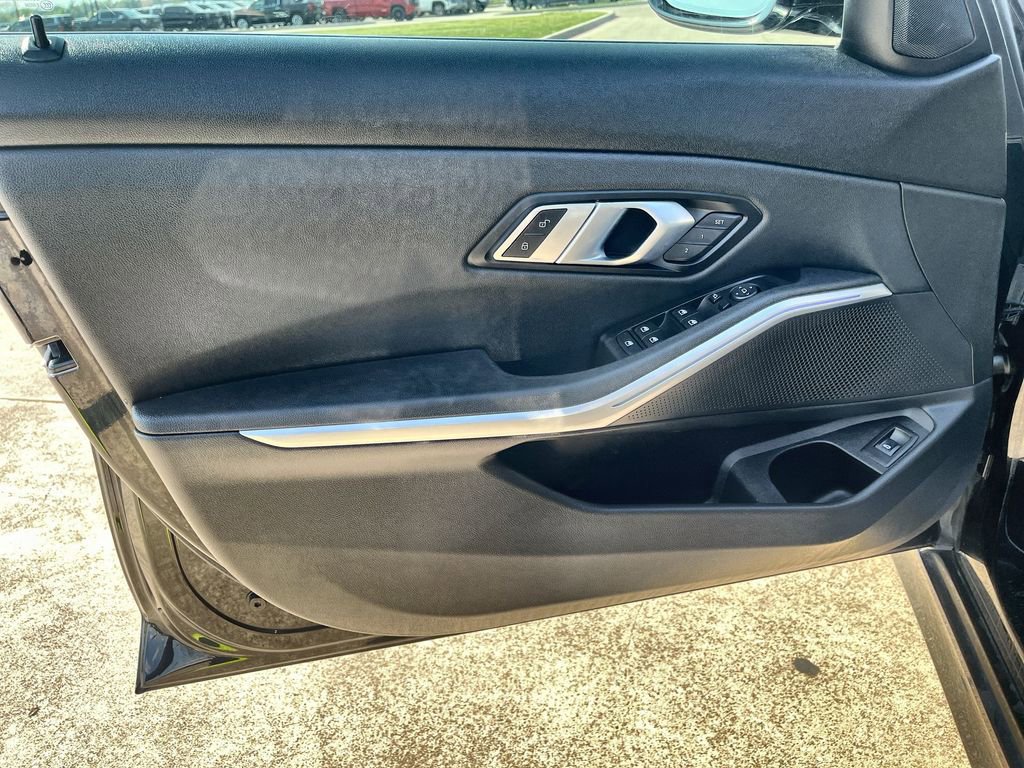 Used 2021 BMW 330i xDrive Sedan w/ Convenience Package image 29