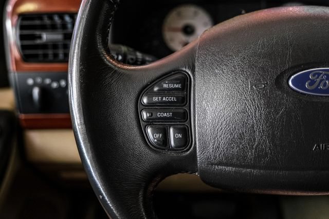 Used 2007 Ford F550 4x4 Crew Cab Super Duty image 15