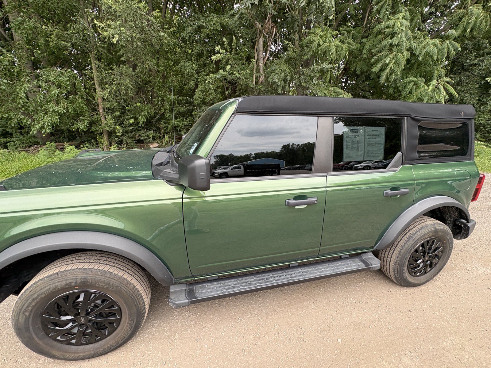 Used 2023 Ford Bronco 4-Door AWD/4WD image 9