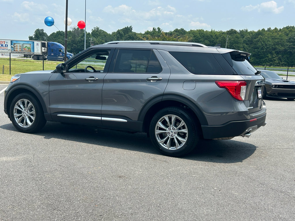 Used 2023 Ford Explorer Limited image 4