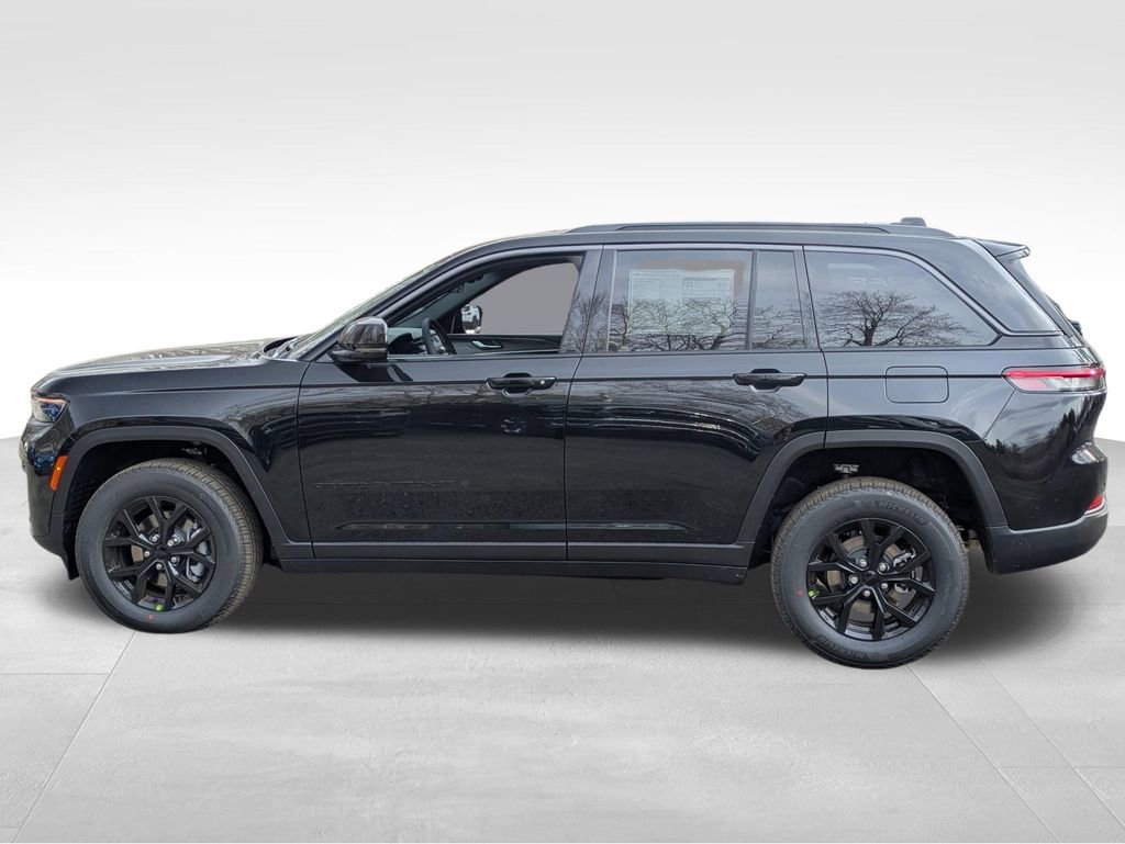 New 2026 Jeep Grand Cherokee Altitude image 6