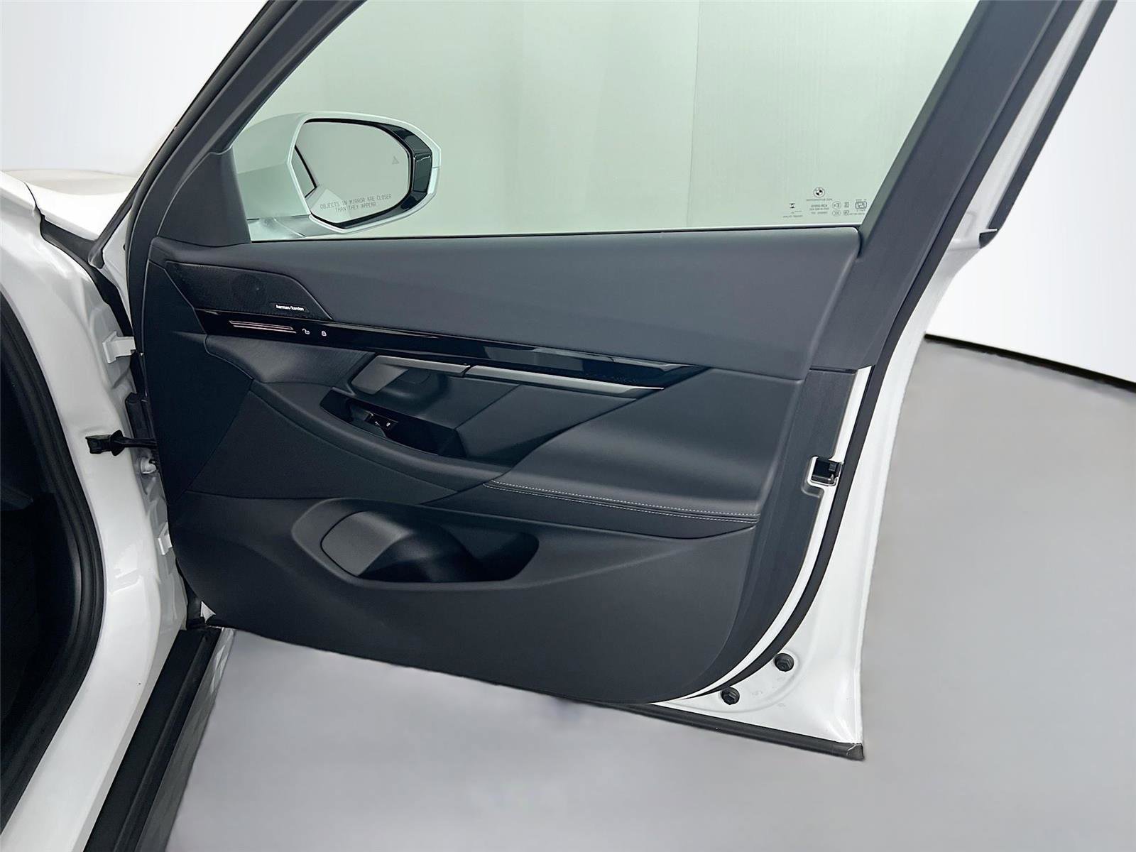 Certified 2026 BMW 530i xDrive w/ Premium Package image 29