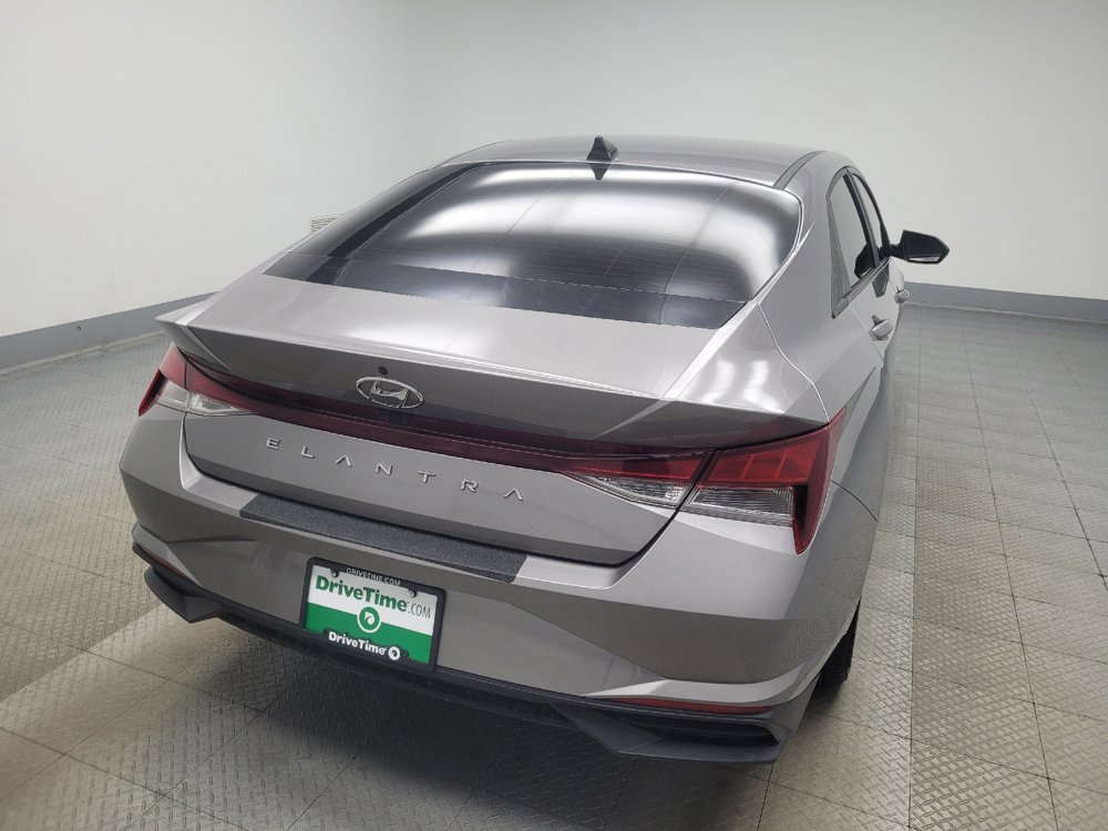 Used 2021 Hyundai Elantra SEL FWD image 7