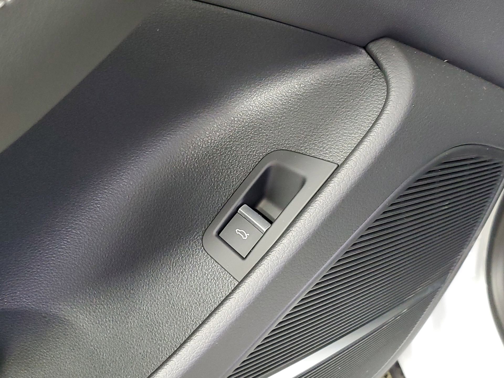 New 2026 Audi Q8 Premium Plus image 29