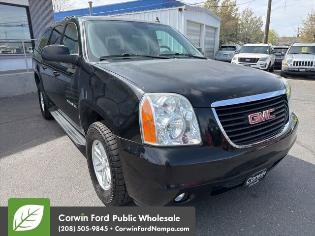 Used 2013 GMC Yukon XL SLT w/ SLT-2 Equipment Package image 3