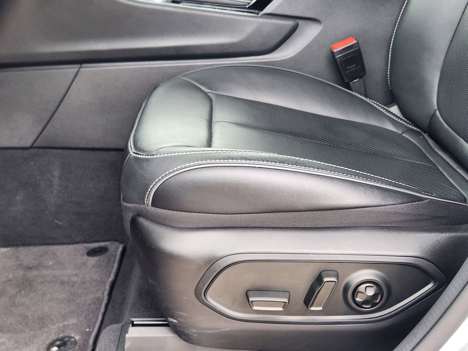 Used 2024 Jeep Grand Cherokee Overland image 26