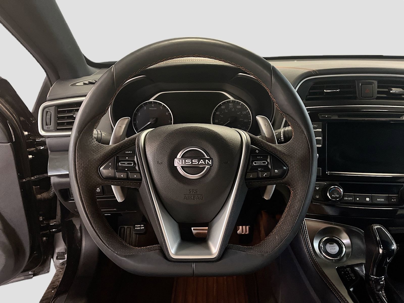 Used 2023 Nissan Maxima SR w/ Sport Mat Group image 11