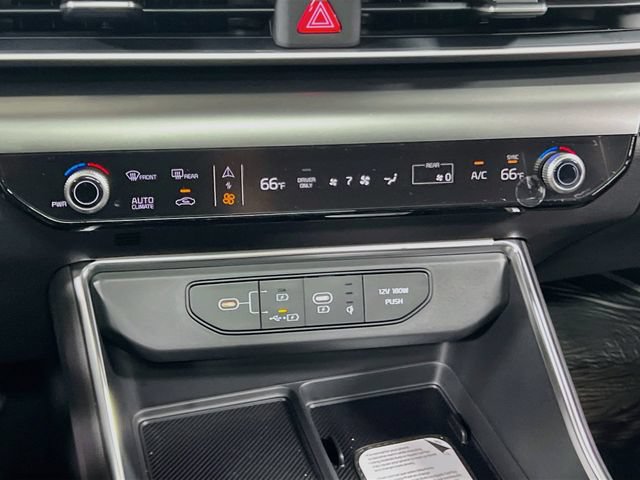 New 2027 Kia Carnival SX w/ Dark Edition Package FWD image 16