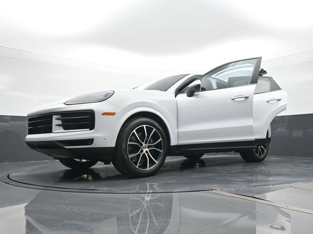 Certified 2026 Porsche Cayenne Coupe AWD/4WD image 30