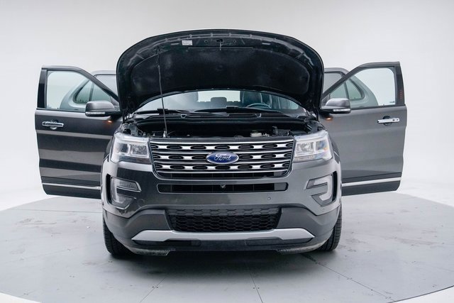 Used 2017 Ford Explorer Limited w/ Equipment Group 301A image 16