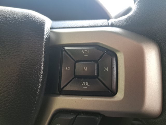 Used 2019 Ford F150 Lariat w/ Equipment Group 502A Luxury AWD/4WD image 19