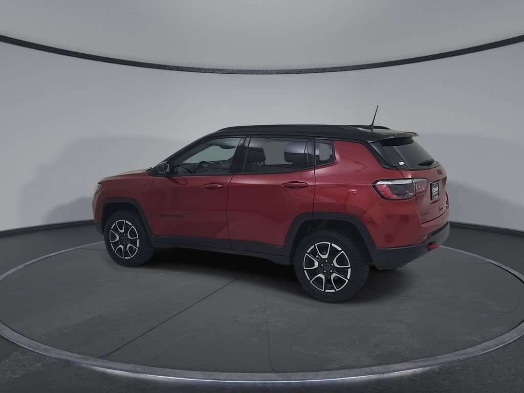 Certified 2026 Jeep Compass Trailhawk AWD/4WD image 12